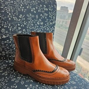 TOD'S Brown + Black Leather Chelsea Boots (EU 37 = US 7) LIKE-NEW Condition